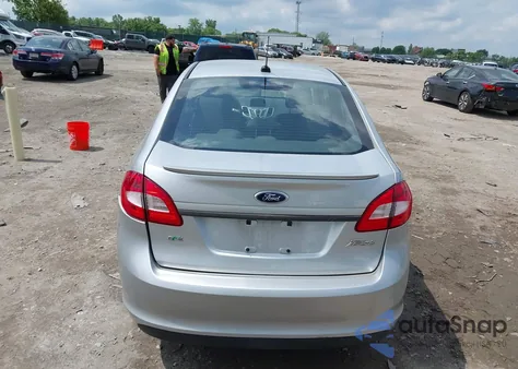2012 Ford Fiesta Se z USA, uszkodzony, nr VIN 3FADP4BJ5CM104646
